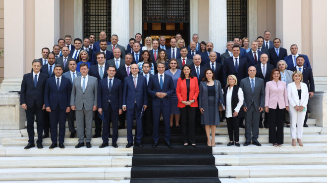 τι-αλλάζει-στο-υπουργείο-ψηφιακής-δια-562494334