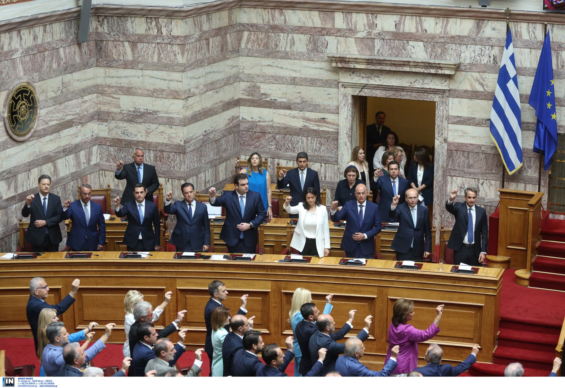 Ορκίστηκε η νέα Βουλή (φωτογραφίες)-3