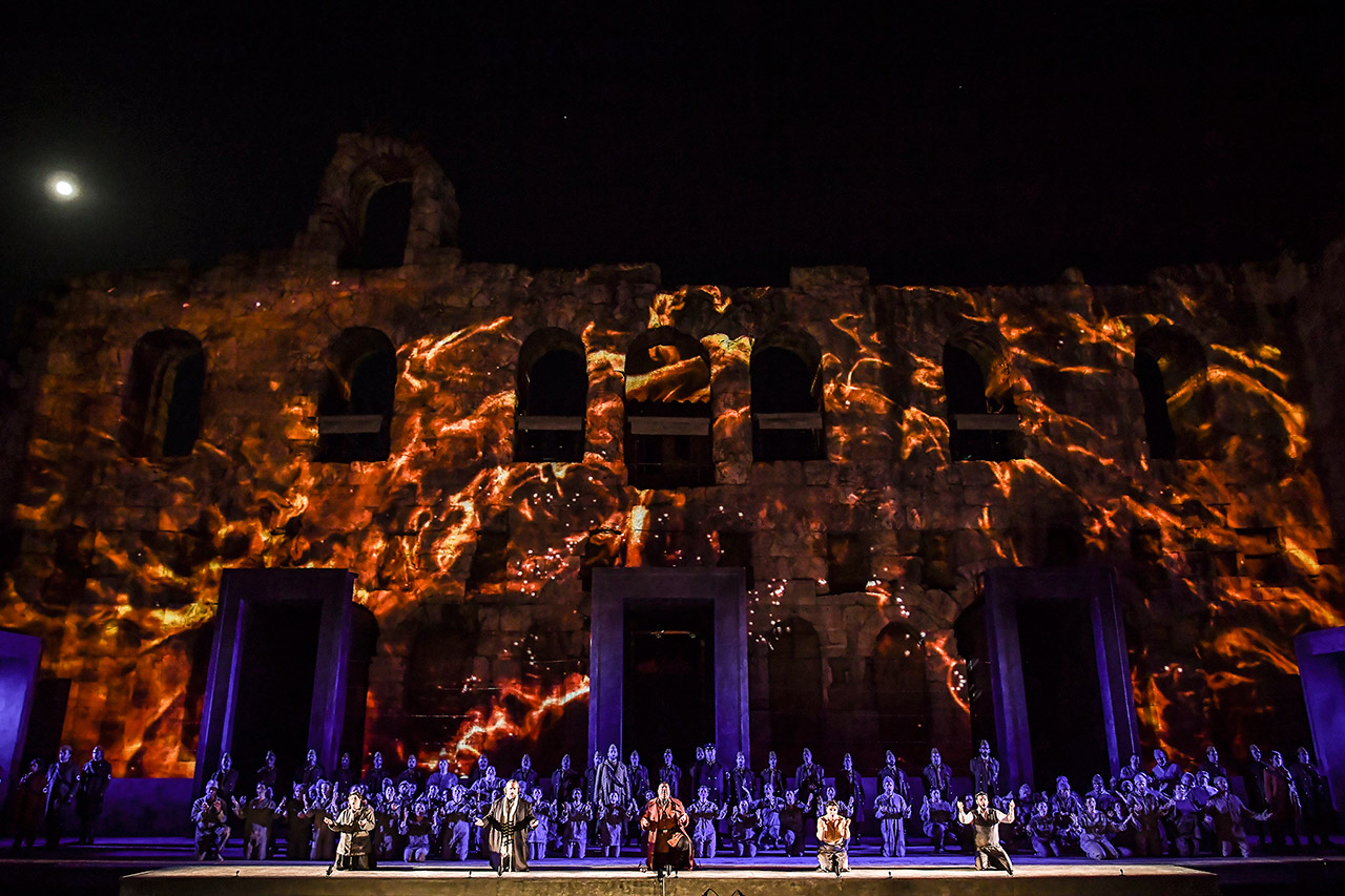 Ναμπούκκο: Τζουζέππε Βέρντι-1