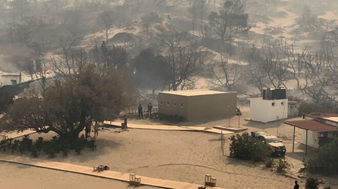 ανεξέλεγκτη-η-φωτιά-στη-ρόδο-εκκενώθη-562535053