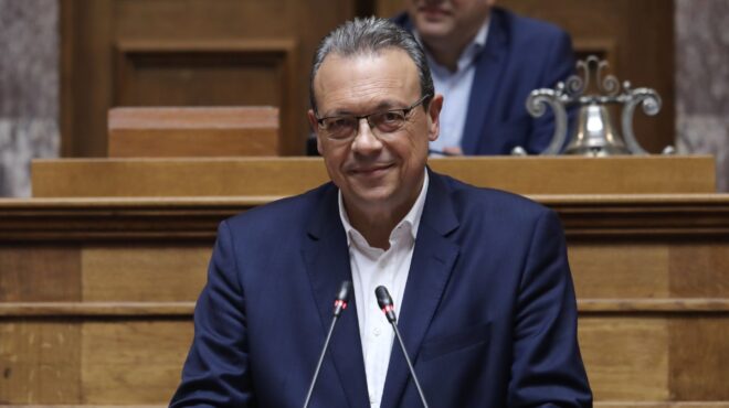 συριζα-ο-σωκράτης-φάμελλος-πρόεδρος-τ-562502191