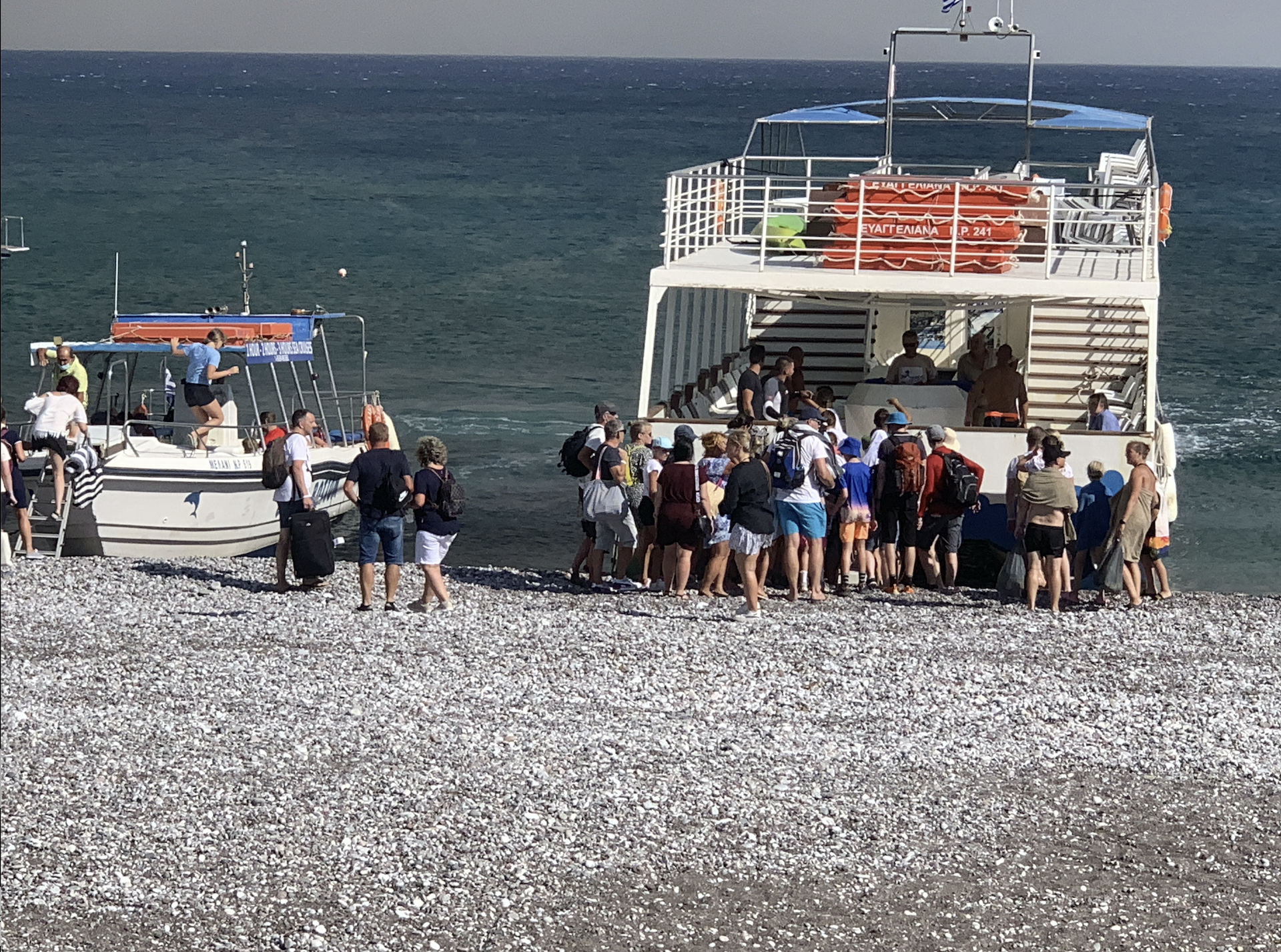 Πέμπτη εφιαλτική νύχτα στη Ρόδο: Εικόνες «Αποκάλυψης» στο νησί-2