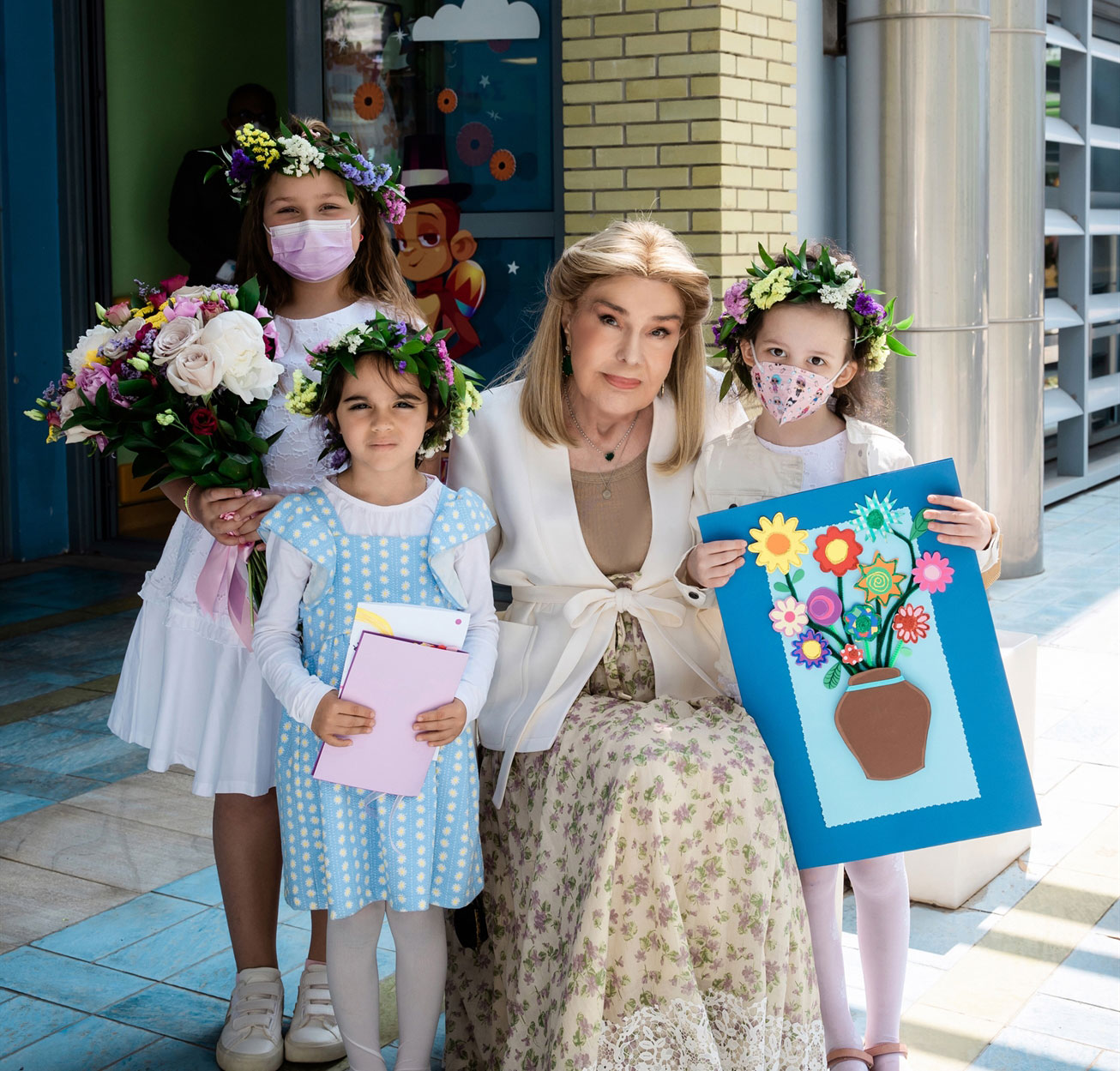Μαριάννα Βαρδινογιάννη: η αγκαλιά που έδινε ελπίδα σε χιλιάδες παιδιά-1