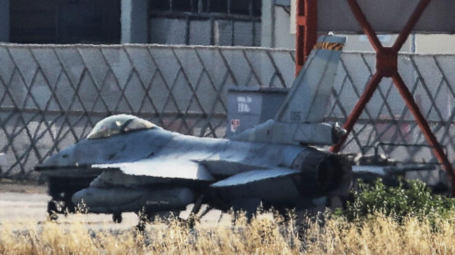 εφτασε-στην-τανάγρα-το-πρωτότυπο-f-16-viper-562530898