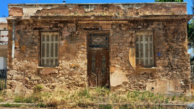 ανάμεσα-στη-ριζούπολη-και-στα-ανω-πατή-562511602