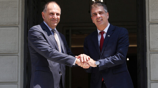 πυρκαγιές-σε-ύφεση-τα-μέτωπα-σε-αττική-562529209