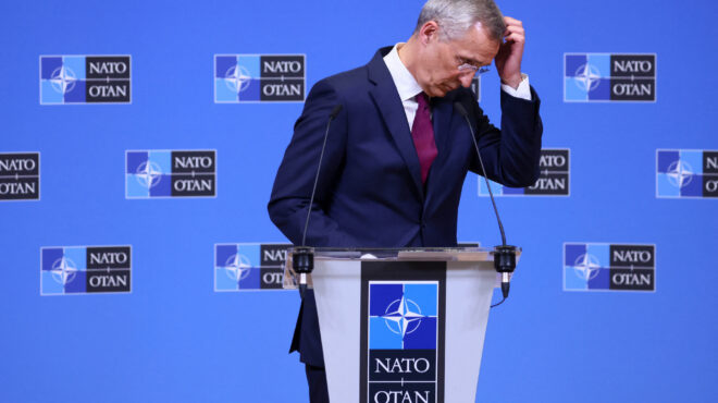 στόλτενμπεργκ-εποικοδομητική-η-τε-562507993