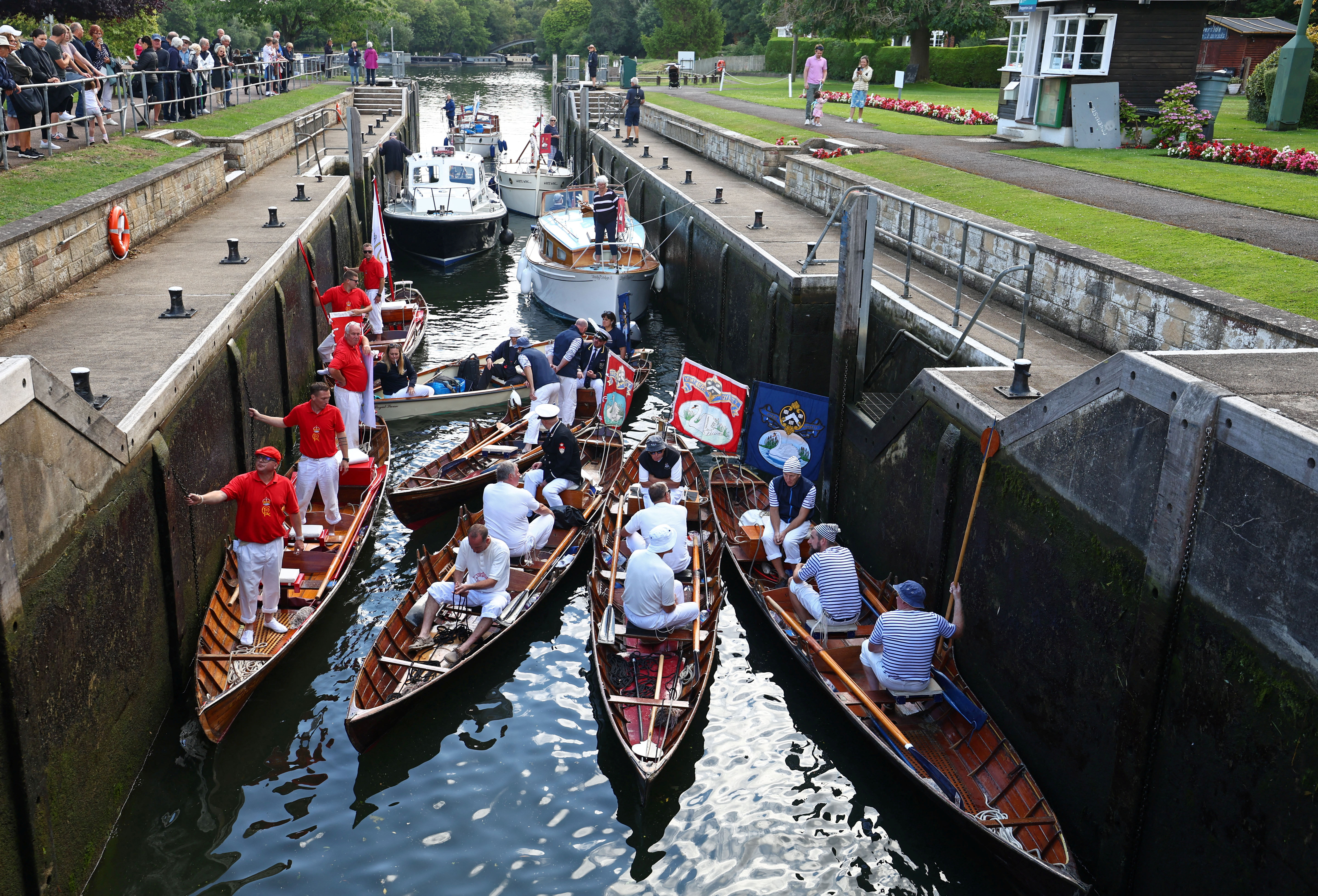 Μετρώντας κύκνους στον Τάμεση-2