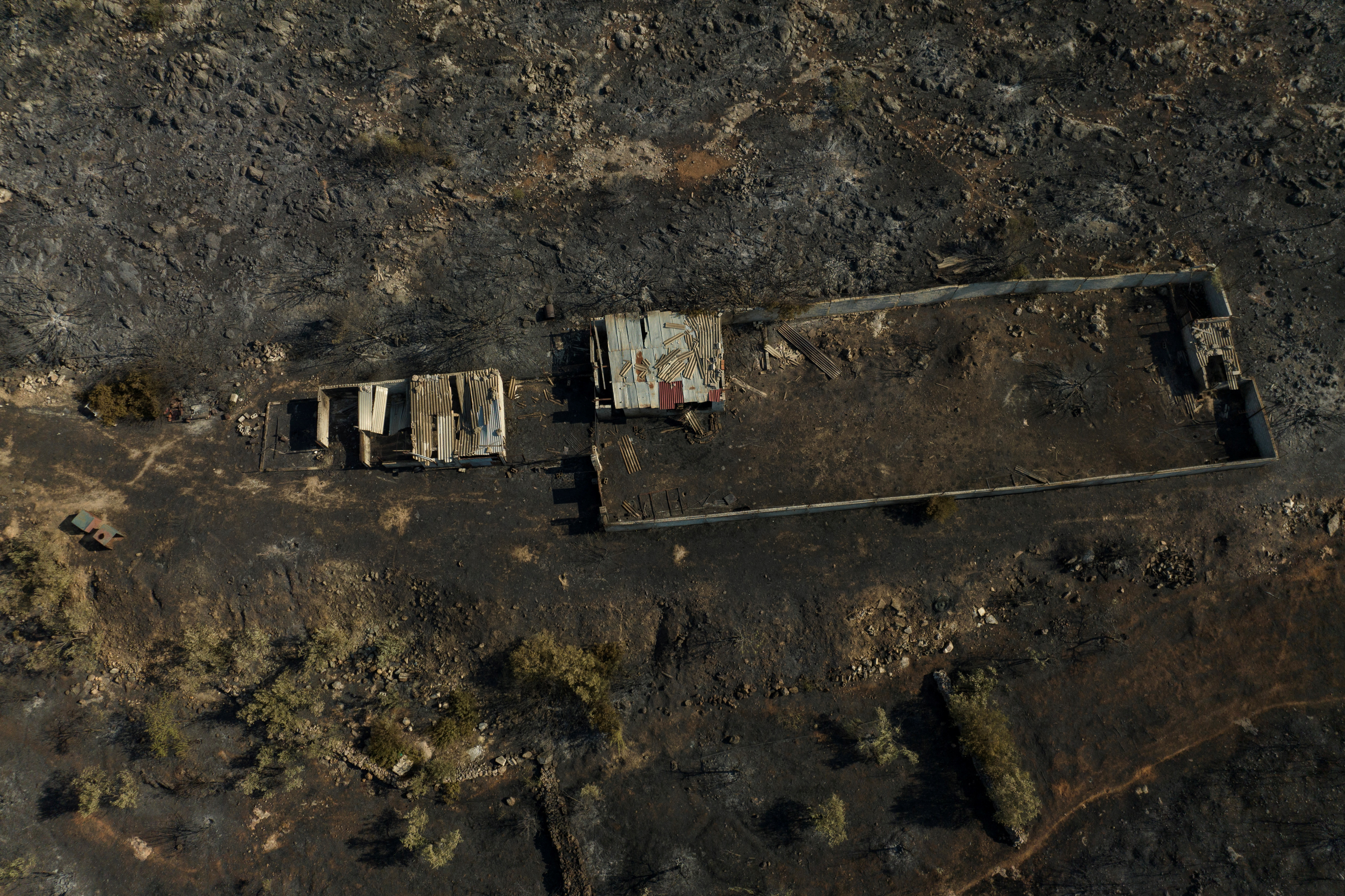 Πυρκαγιές: Η Ανατολική Αττική μετρά τις πληγές της – Μεγάλες καταστροφές-4