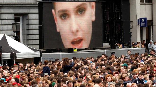 nothing-compares-2-u-από-τα-κιτάπια-του-prince-στο-φως-της-σ-562541143