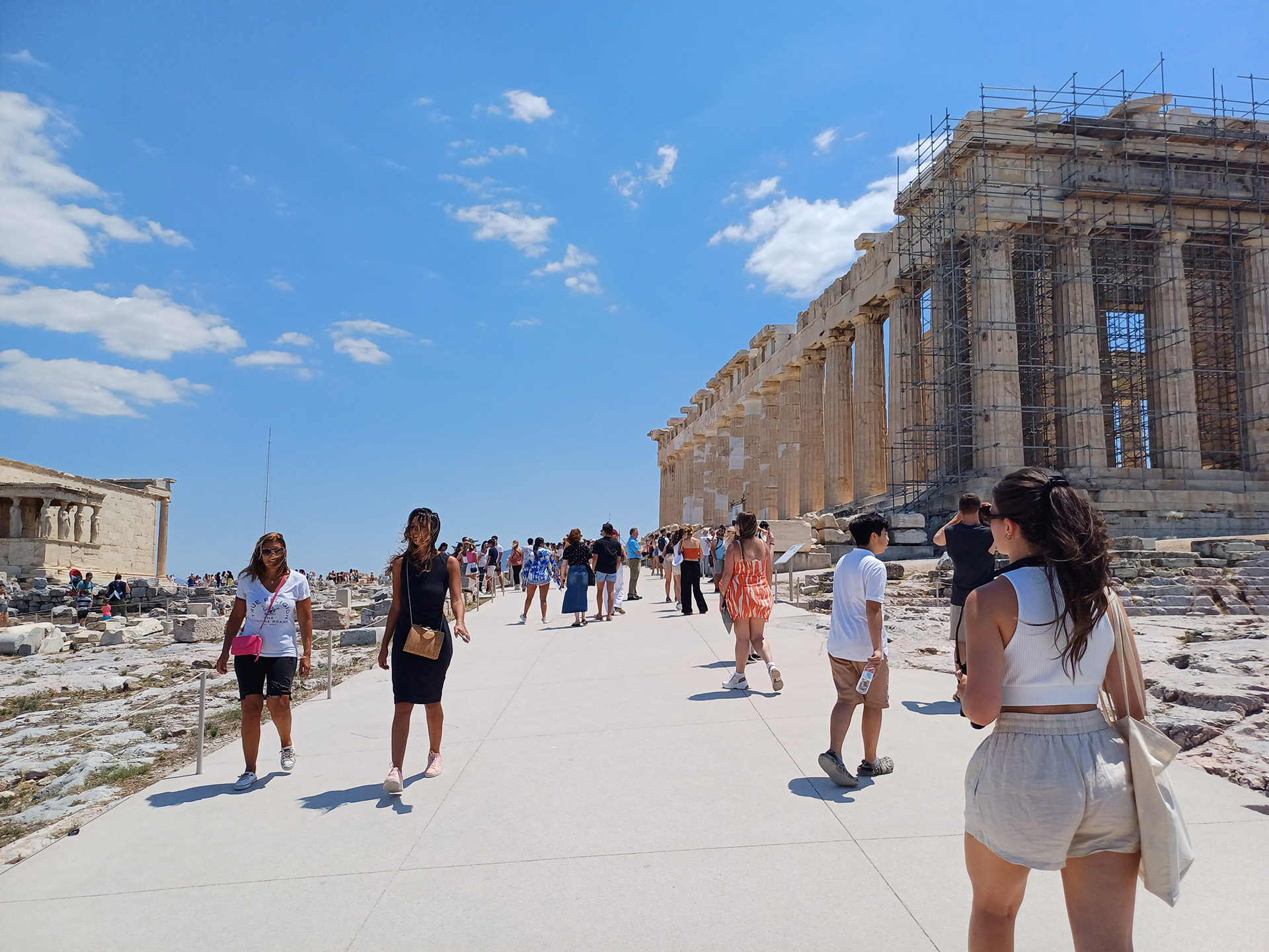 Στην Ακρόπολη με καύσωνα: Αξιζε τον κόπο; Oh Yes!-2