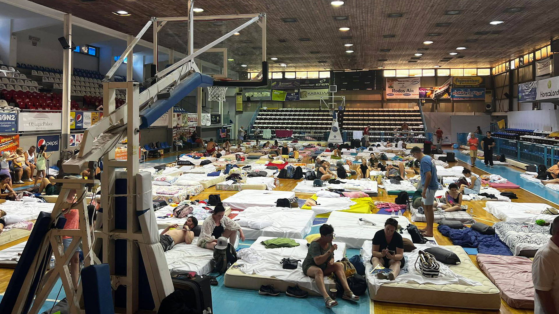 Ρόδος: Το συγκινητικό κύμα αλληλεγγύης και το «ευχαριστώ» των τουριστών-3