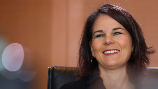 μπέρμποκ-μακάρι-να-μπορούσαμε-να-δια-562523821