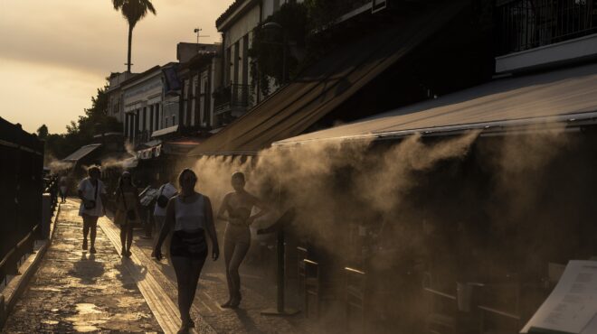 παγιδευμένοι-σε-ένα-σπιράλ-υπερθέρμα-562533751