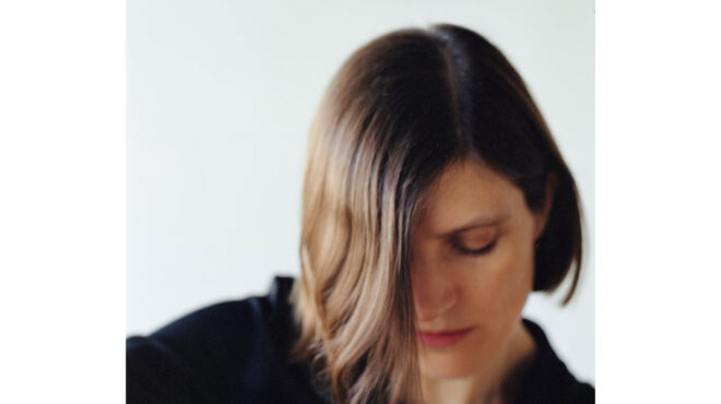 ζιζέλ-βιεν-στην-κ-κανένα-βλέμμα-δεν-ε-562528546