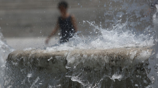 καύσωνας-κλέων-τους-58-βαθμούς-κελσίο-562522069