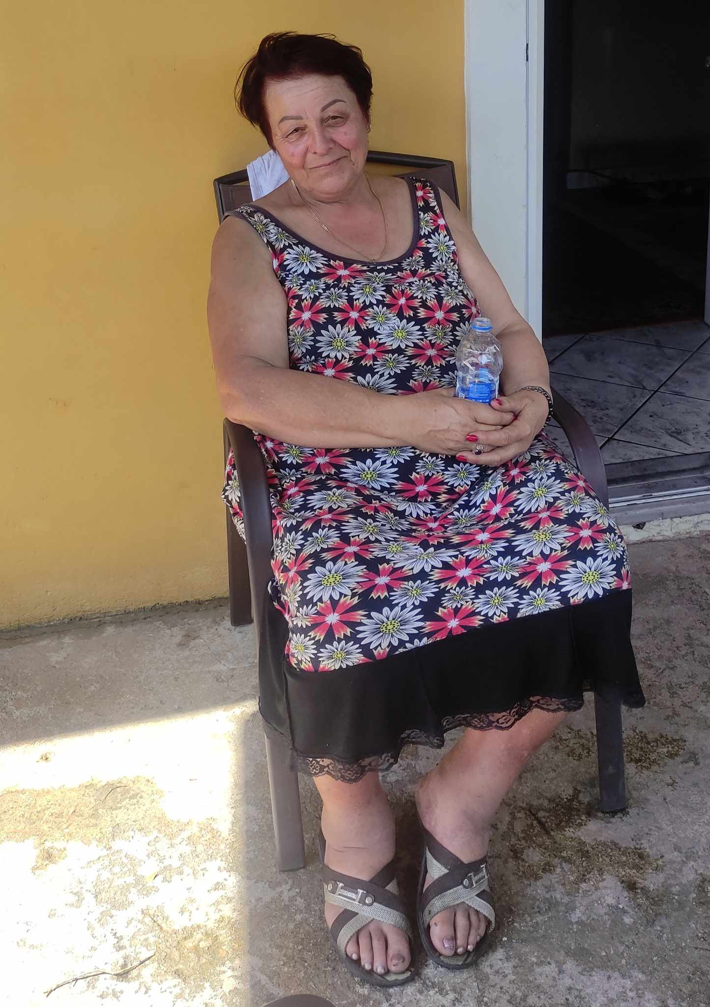 «Με έβγαλαν με το ζόρι οι αστυνομικοί» – H «Κ» στις στάχτες της Μάνδρας-6