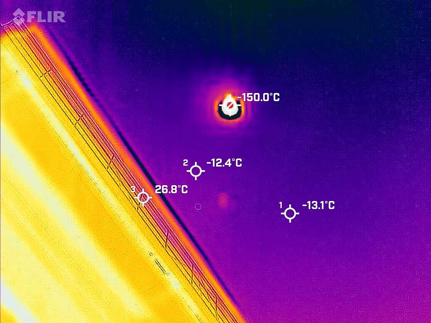 Καύσωνας Κλέων: Εως 84 βαθμούς Κελσίου η θερμοκρασία στα αυτοκίνητα – Εικόνες από θερμική κάμερα-3