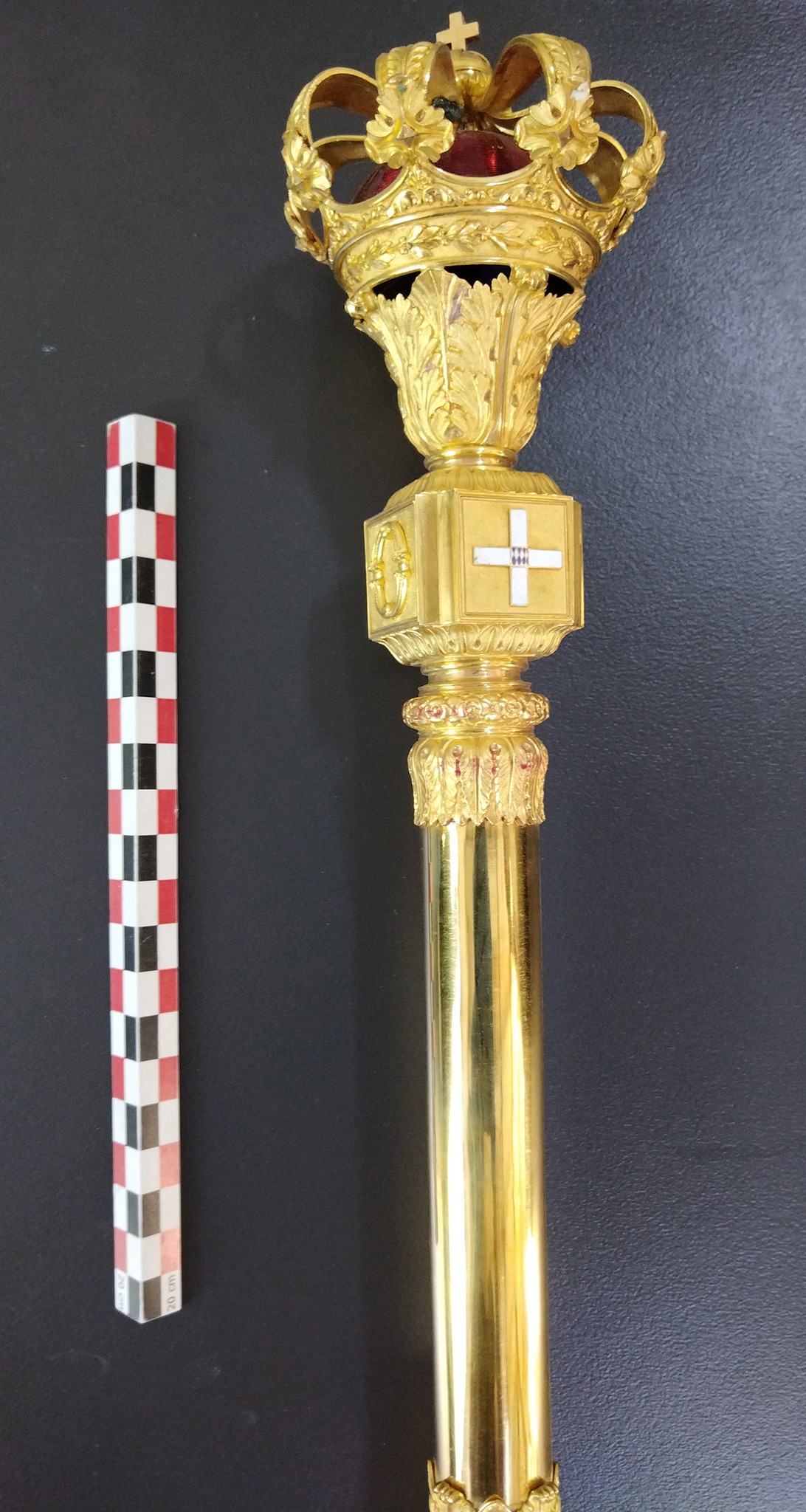 ΥΠΠΟ: Βρέθηκαν στο Τατόι τα βασιλικά εμβλήματα του Οθωνα-2