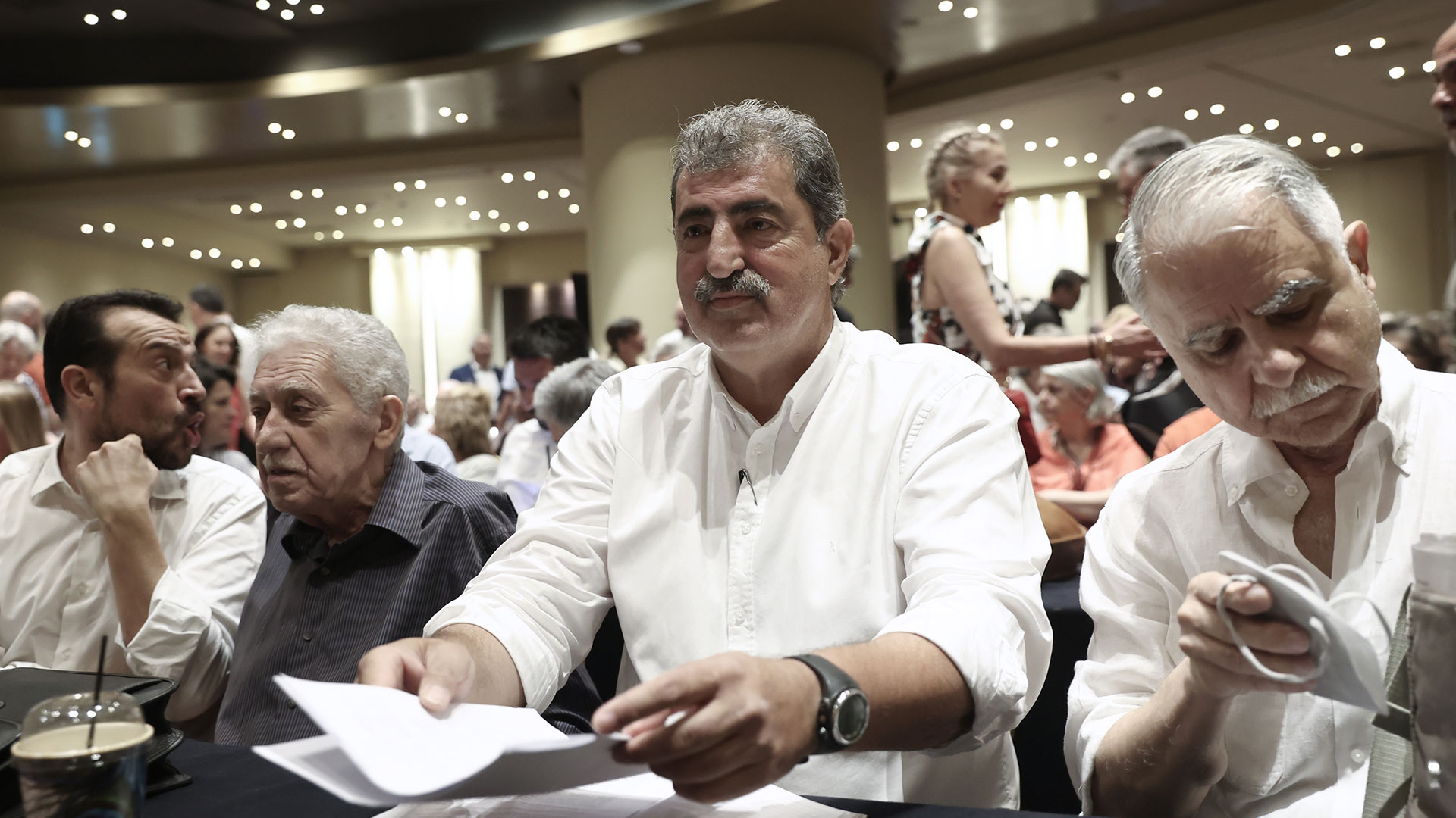 ΣΥΡΙΖΑ: Ανακοίνωσαν υποψηφιότητα Παππάς και Τζουμάκας, ενστάσεις από Πολάκη-2