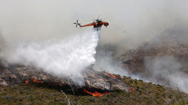 φωτιές-μάχη-με-τις-φλόγες-στα-δερβενοχ-562526479