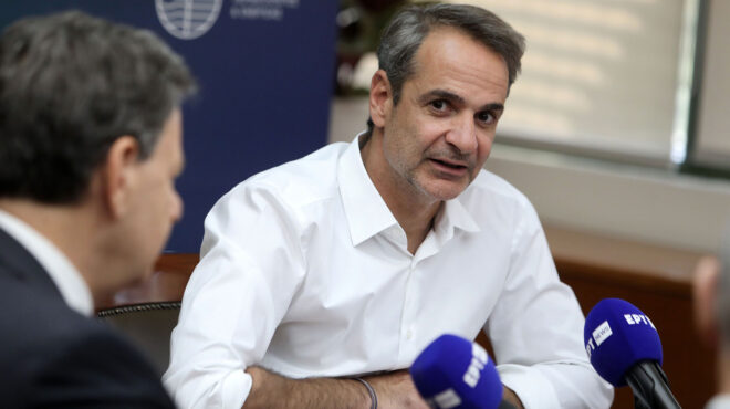 φωτιές-στο-συντονιστικό-της-πυροσβεσ-562531006