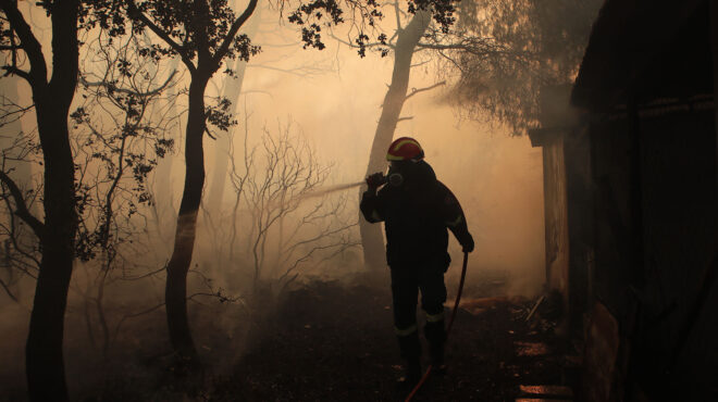 μάχη-με-την-πύρινη-λαίλαπα-για-τέταρτη-562531159