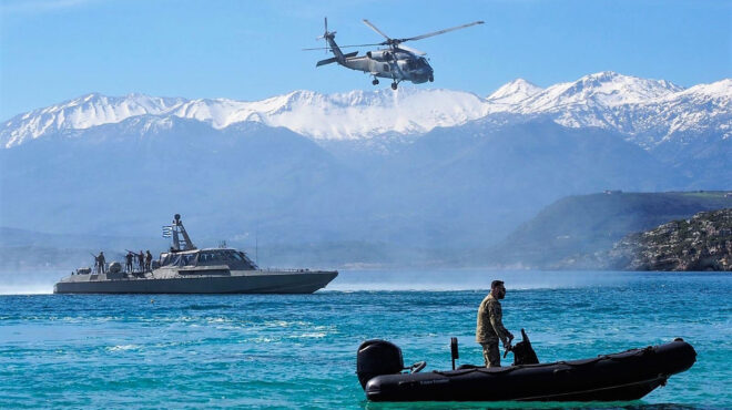 διπλή-ονομασία-για-τα-στενά-φόρμουλ-562500550