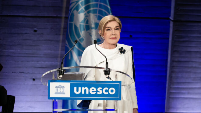 μαριάννα-βαρδινογιάννη-η-αγκαλιά-που-562537288