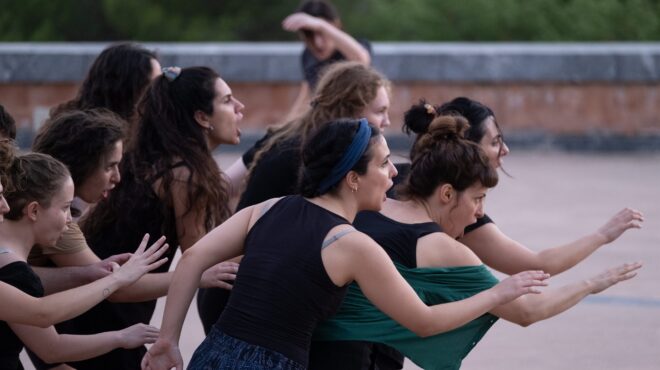 το-αρχαίο-δράμα-δεν-δεσμεύεται-από-επο-562510363