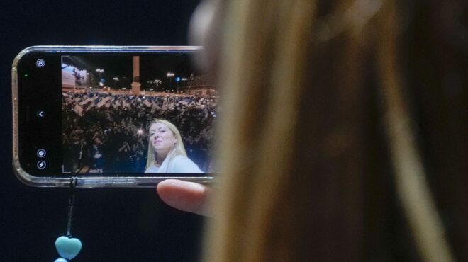 η-επιτυχία-του-λαϊκισμού-στην-ευρώπη-562499821