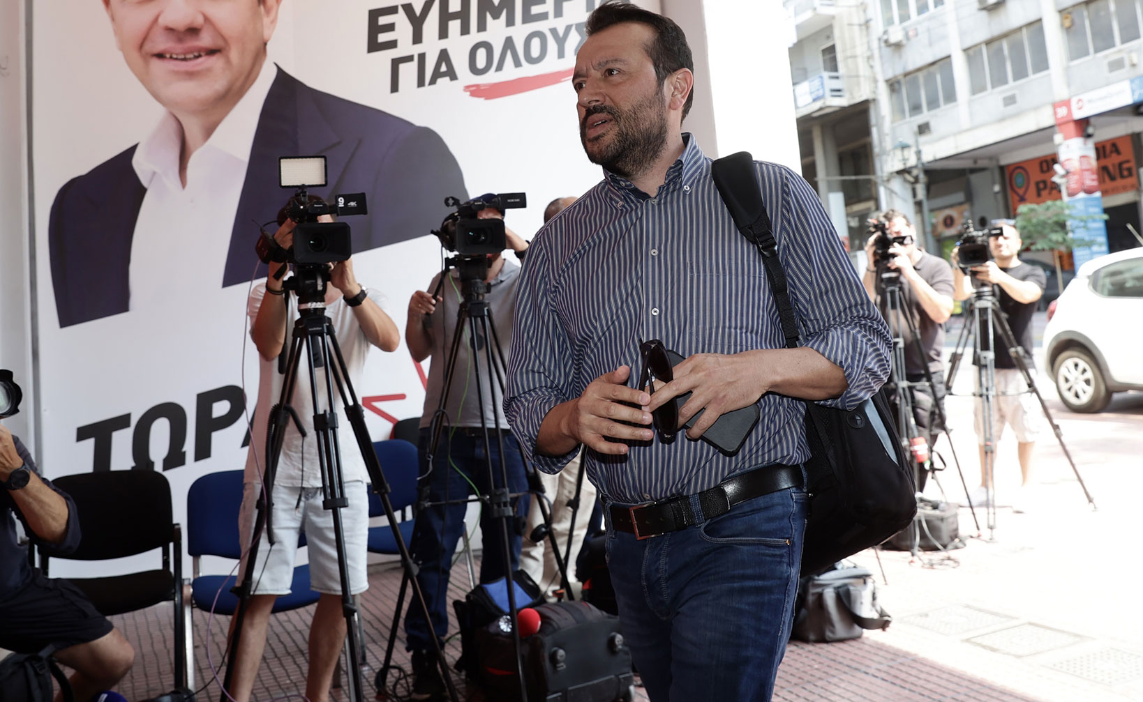 ΣΥΡΙΖΑ: Στο τραπέζι η διεξαγωγή τηλεμαχίας-1