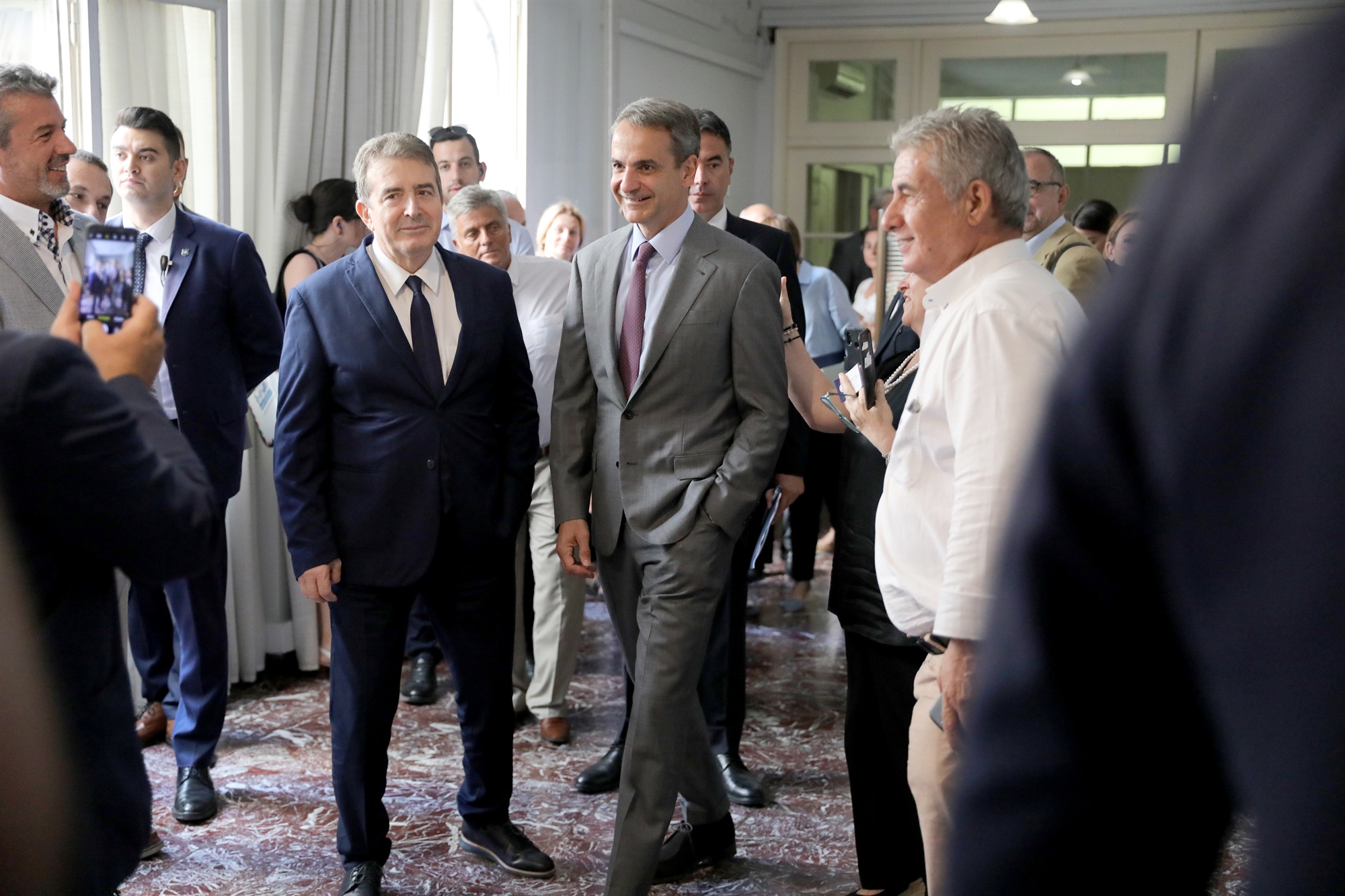 Κυβέρνηση: Βασικός αντίπαλος τα προβλήματα-1