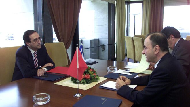 η-δύσκολη-εξίσωση-της-χάγης-562533847