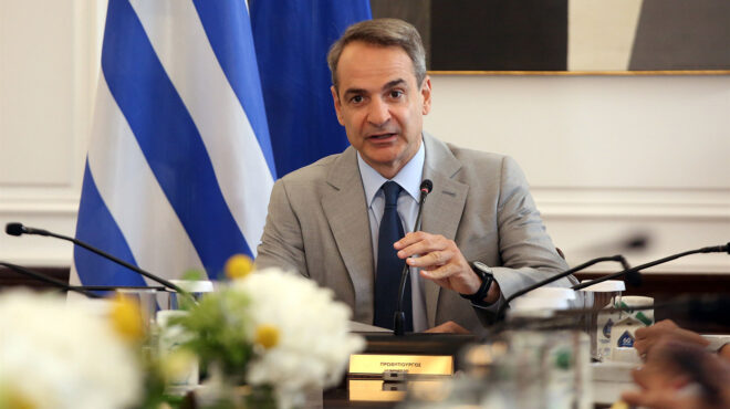 πτώση-canadair-στην-κάρυστο-στο-πλευρό-των-οι-562539343