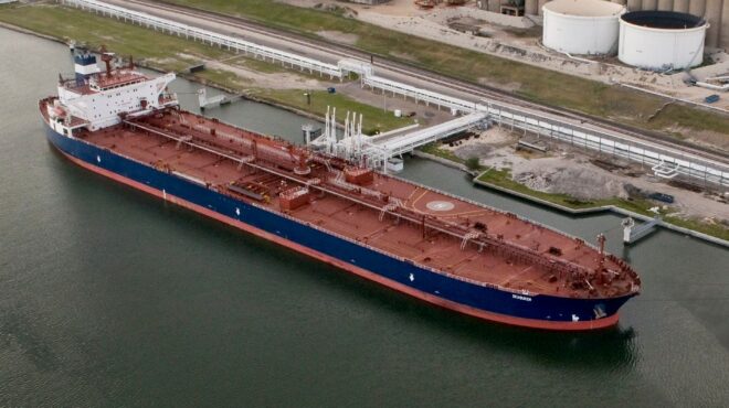 αυξάνουν-τα-δάνεια-προς-τη-ναυτιλία-οι-562510588