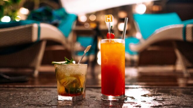 ααδε-λουκέτο-σε-γνωστό-beach-bar-στην-βουλιαγ-562507216