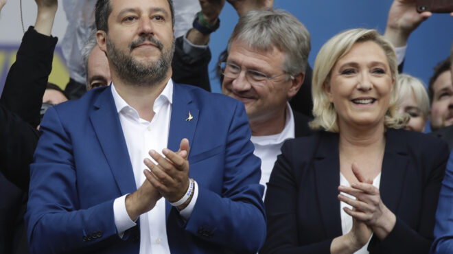 συνομιλία-σαλβίνι-λεπέν-με-το-βλέμμ-562502605