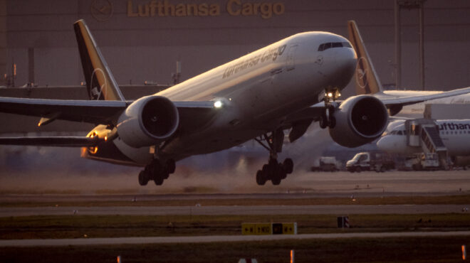 γιατί-θα-παραμείνουν-ακριβά-τα-αεροπο-562504519