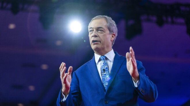 βρετανία-αντιδράσεις-για-το-κλείσιμο-562529212