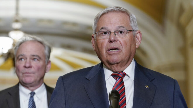 γερουσιαστής-μενέντεζ-ο-ερντογάν-να-562531117