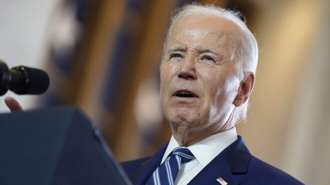 φρένο-στη-σχέση-κυβέρνησης-social-media-562507345