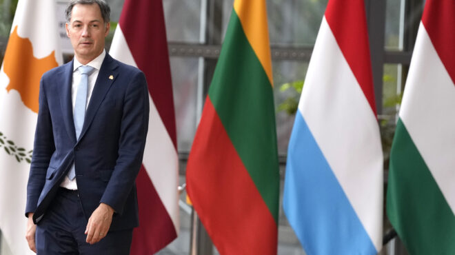 συνελήφθη-άνδρας-που-απειλούσε-να-σκο-562510711