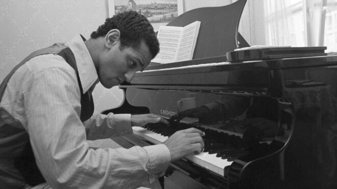 πέθανε-ο-κλασσικός-πιανίστας-αντρέ-γο-562523689