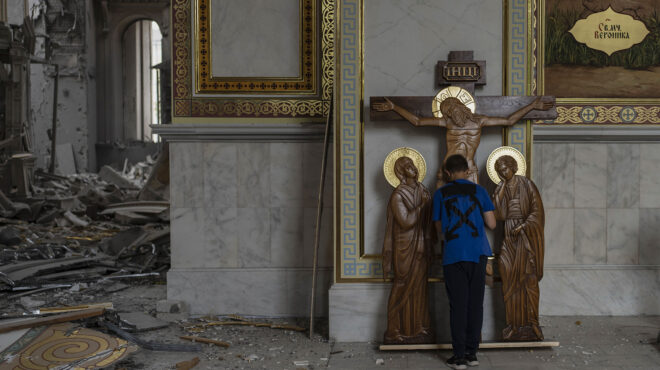 η-τραυματισμένη-οδησσός-και-η-καταστρ-562540003