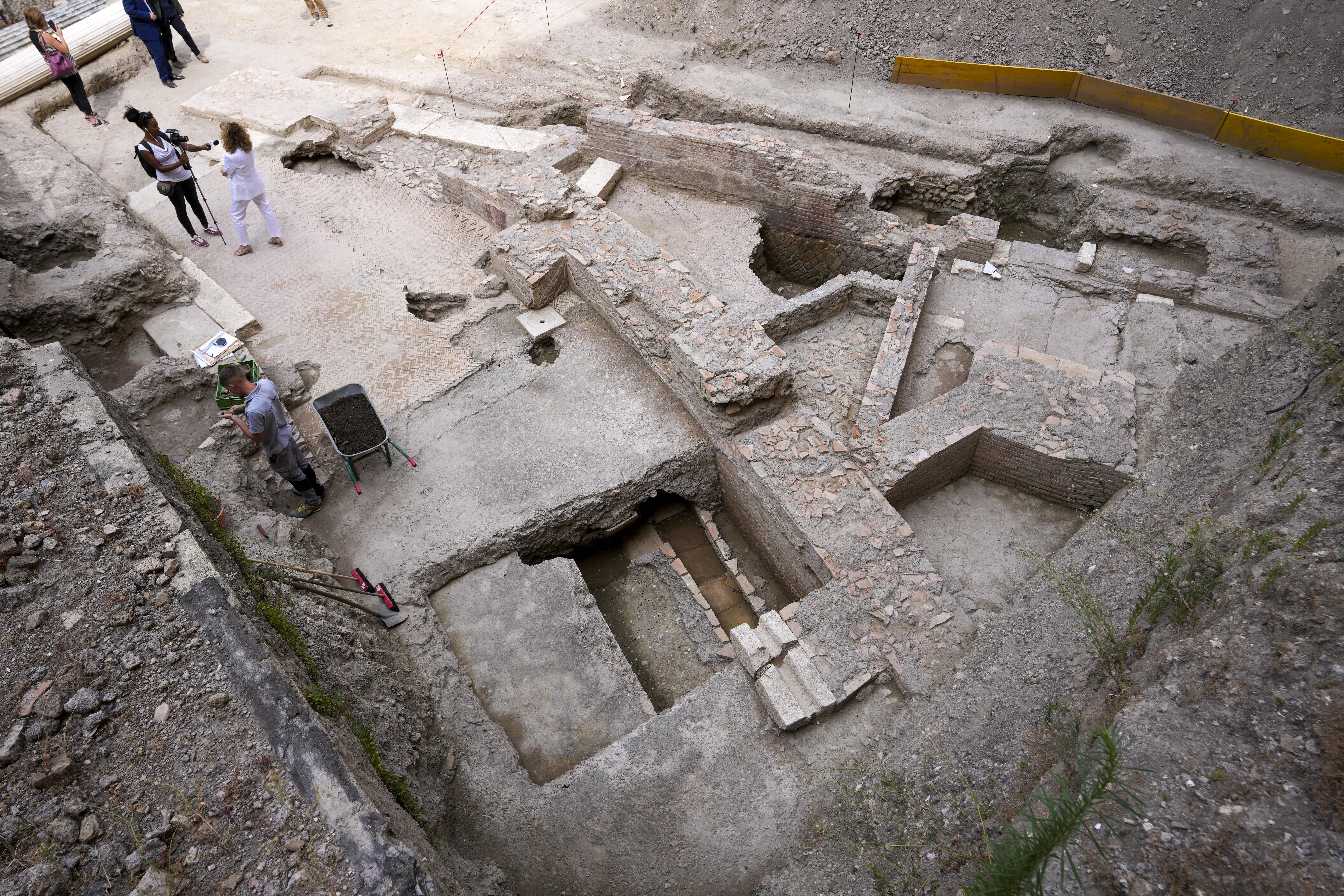 Ρώμη: Στο φως το «χαμένο θέατρο» του Νέρωνα – Στα θεμέλια του νέου Four Seasons-4