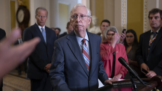 o-mιτς-μακκόνελ-παραμένει-επικεφαλής-τω-562543528