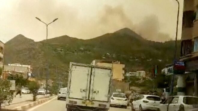 αλγερία-φωτιές-κοστίζουν-τη-ζωή-σε-34-αν-562537378