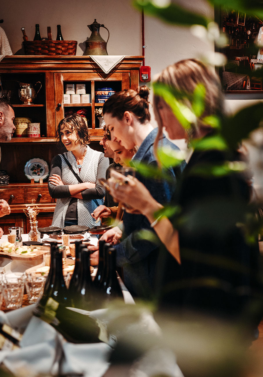 Τι είναι το Bar Vlaha που έχει κατακτήσει τη Βοστώνη;-1