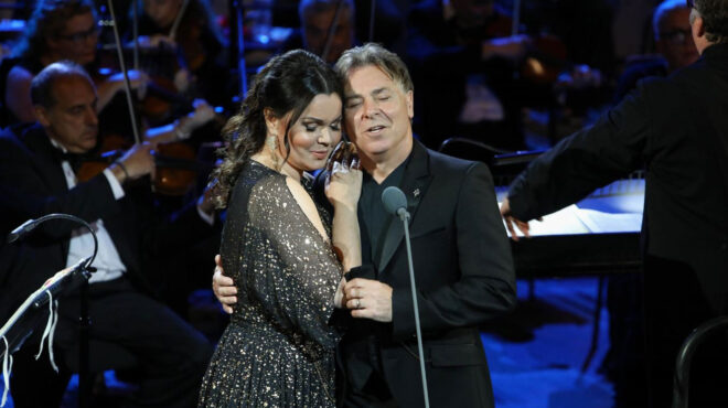 ρομπέρτο-αλάνια-και-αλεξάντρα-κουρζά-562515337